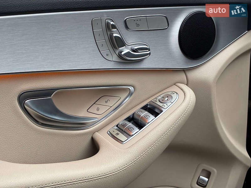 Універсал Mercedes-Benz C-Class 2016 в Києві