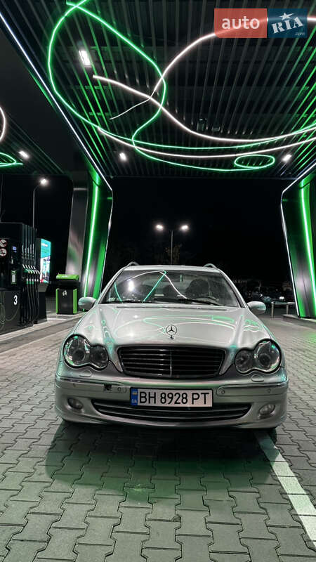 Універсал Mercedes-Benz C-Class 2004 в Одесі