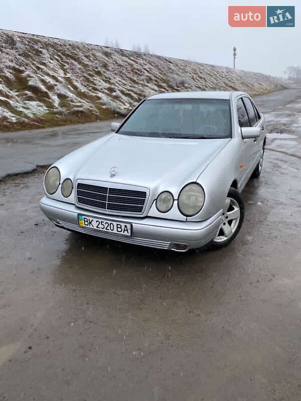 Седан Mercedes-Benz C-Class 1999 в Рокитном