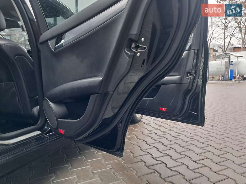Універсал Mercedes-Benz C-Class 2010 в Могилів-Подільському