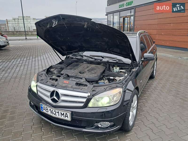 Універсал Mercedes-Benz C-Class 2010 в Могилів-Подільському