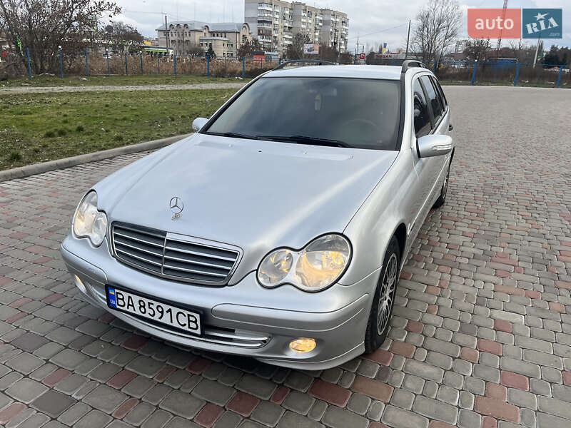 Універсал Mercedes-Benz C-Class 2005 в Кропивницькому