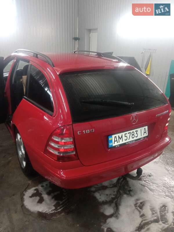 Универсал Mercedes-Benz C-Class 2006 в Радомышле