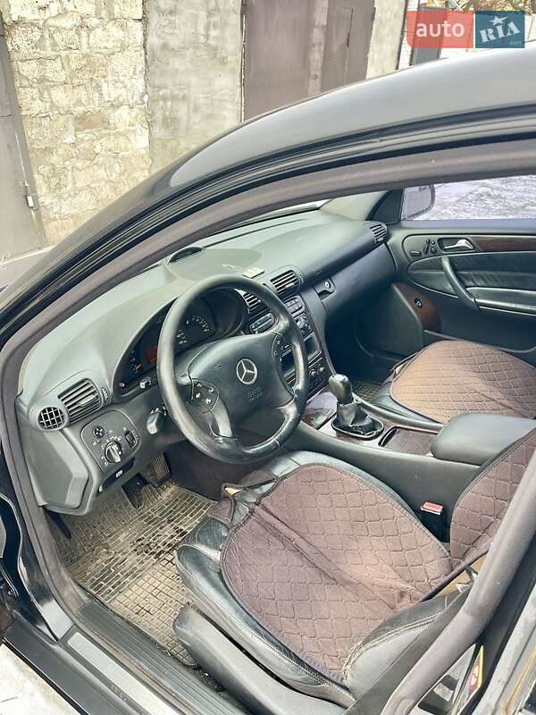 Седан Mercedes-Benz C-Class 2003 в Каменском фото 12 Седан Mercedes-Benz C-Class 2003 в Каменском