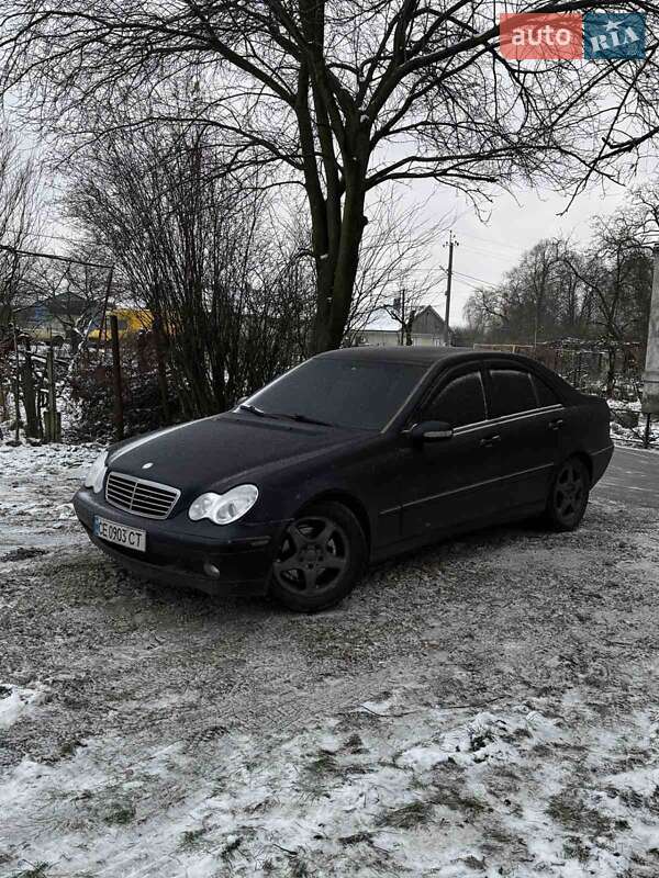 Седан Mercedes-Benz C-Class 2001 в Чернівцях