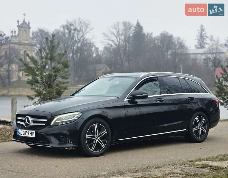 Mercedes-Benz C-Class 2019