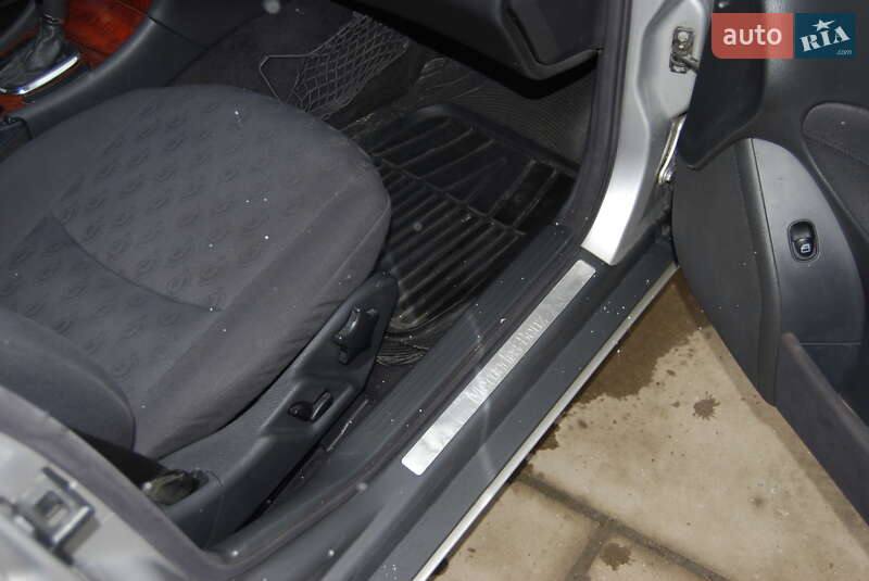 Універсал Mercedes-Benz C-Class 2003 в Хусті