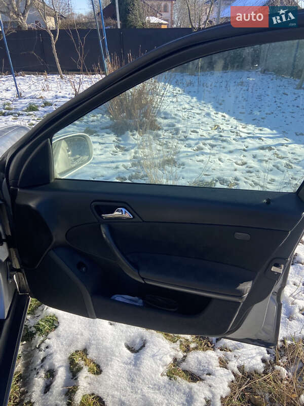 Седан Mercedes-Benz C-Class 2002 в Кицмани