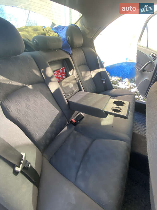 Седан Mercedes-Benz C-Class 2002 в Кицмани