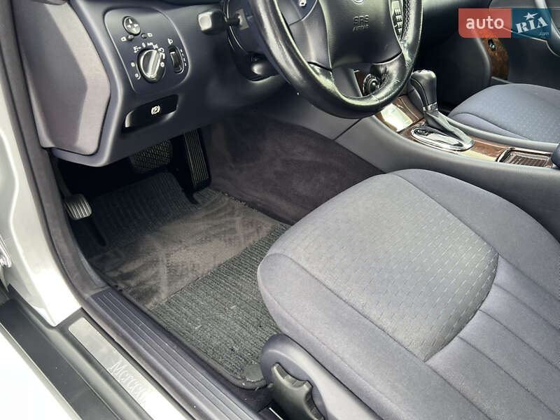 Седан Mercedes-Benz C-Class 2005 в Надвірній