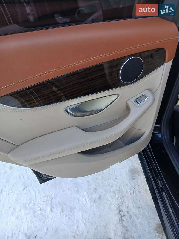 Седан Mercedes-Benz C-Class 2015 в Києві фото 16 Седан Mercedes-Benz C-Class 2015 в Києві