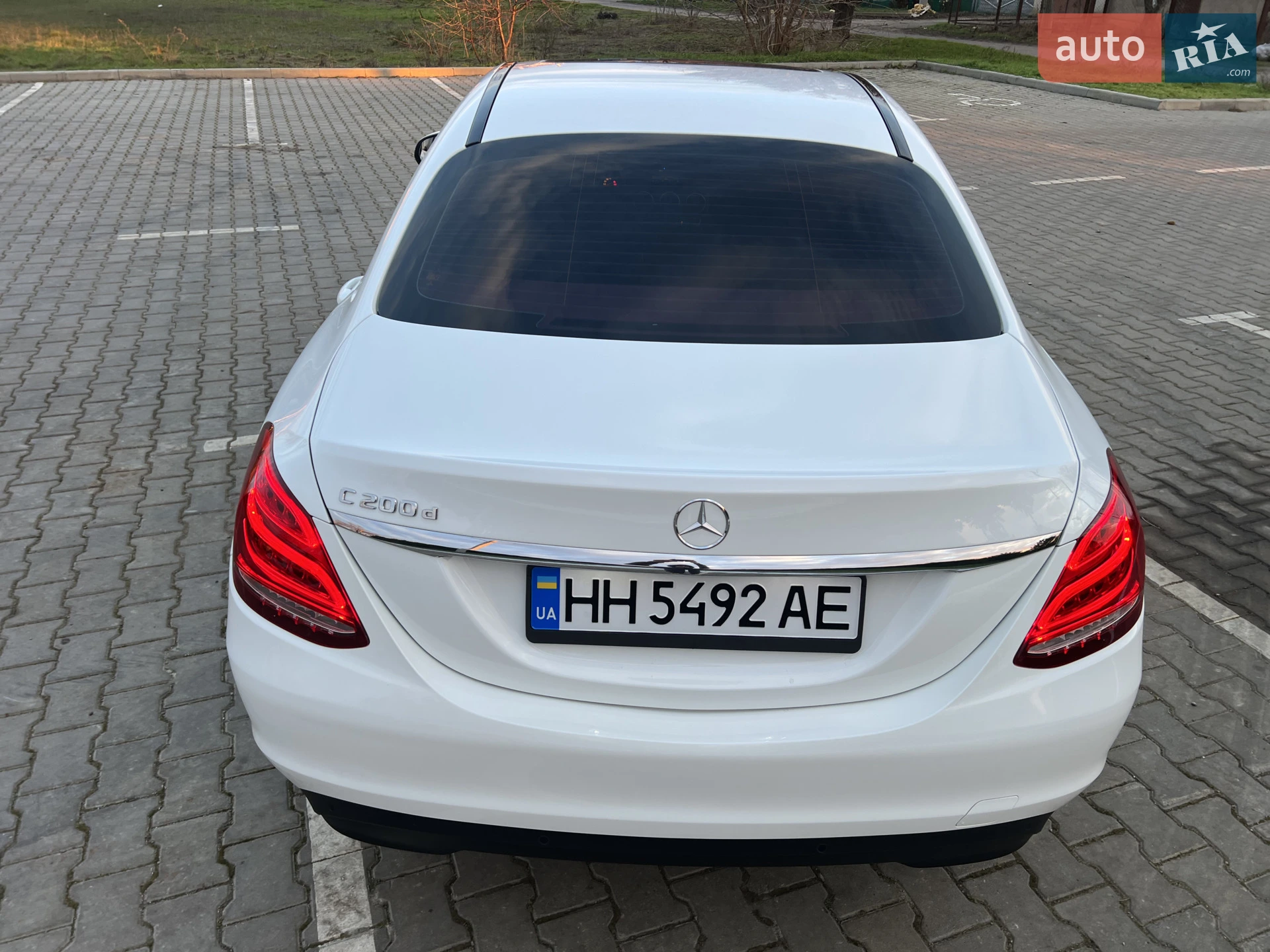 Mercedes-Benz C-Class 2017 VIN WDDWF3HB5JR314374 фото оголошення 11 з 65
