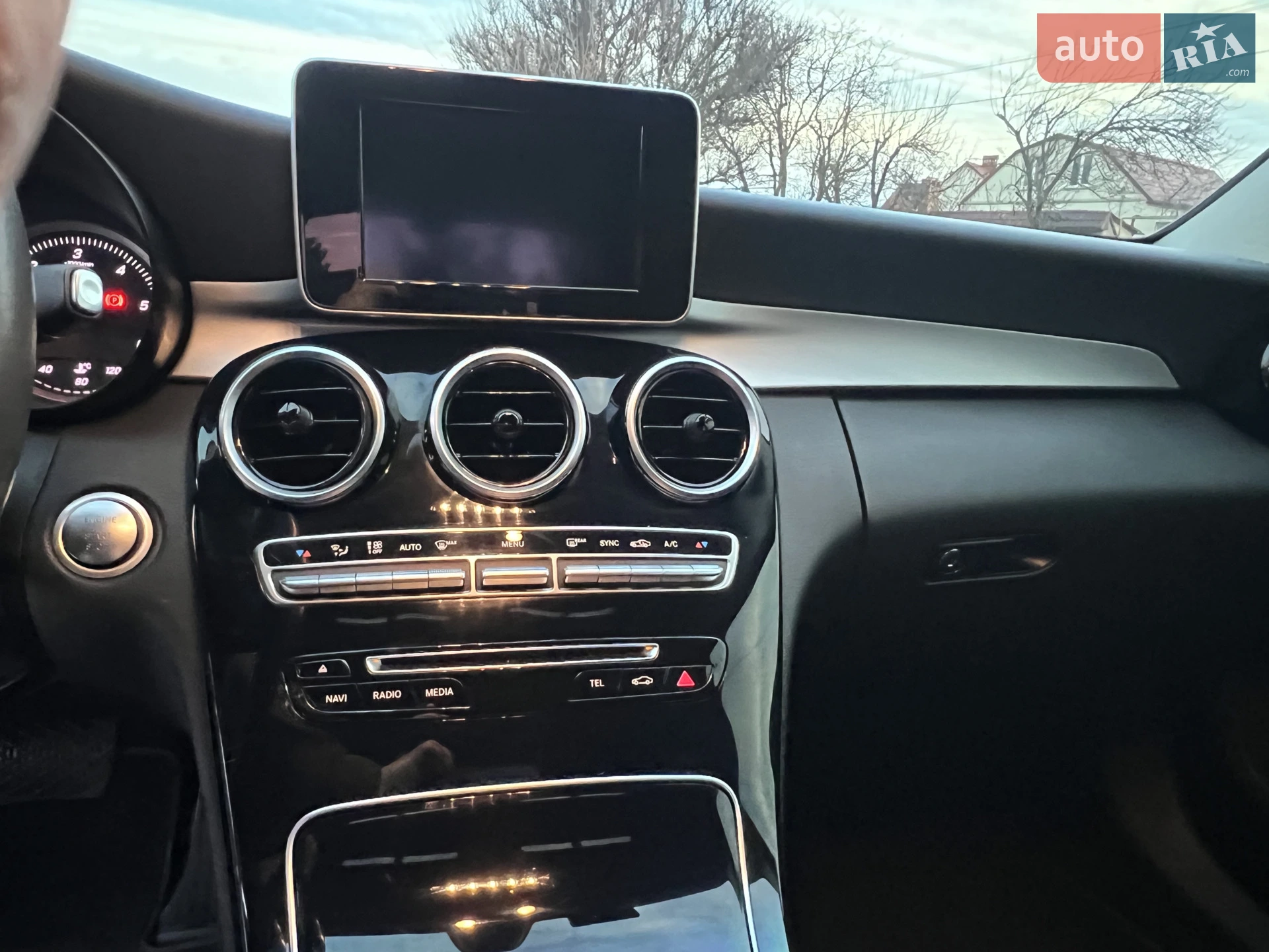 Mercedes-Benz C-Class 2017 VIN WDDWF3HB5JR314374 фото оголошення 28 з 65