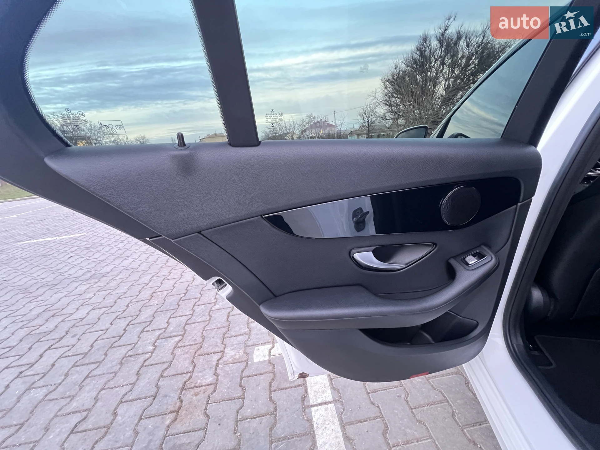 Mercedes-Benz C-Class 2017 VIN WDDWF3HB5JR314374 фото оголошення 35 з 65