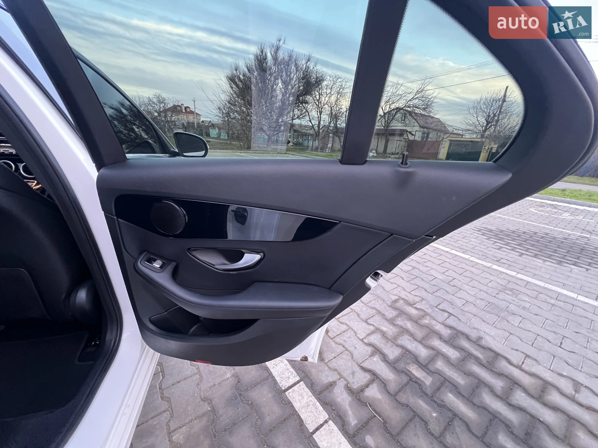Mercedes-Benz C-Class 2017 VIN WDDWF3HB5JR314374 фото оголошення 37 з 65