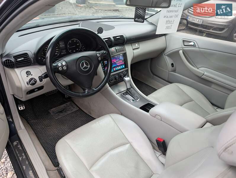 Купе Mercedes-Benz C-Class 2005 в Рівному