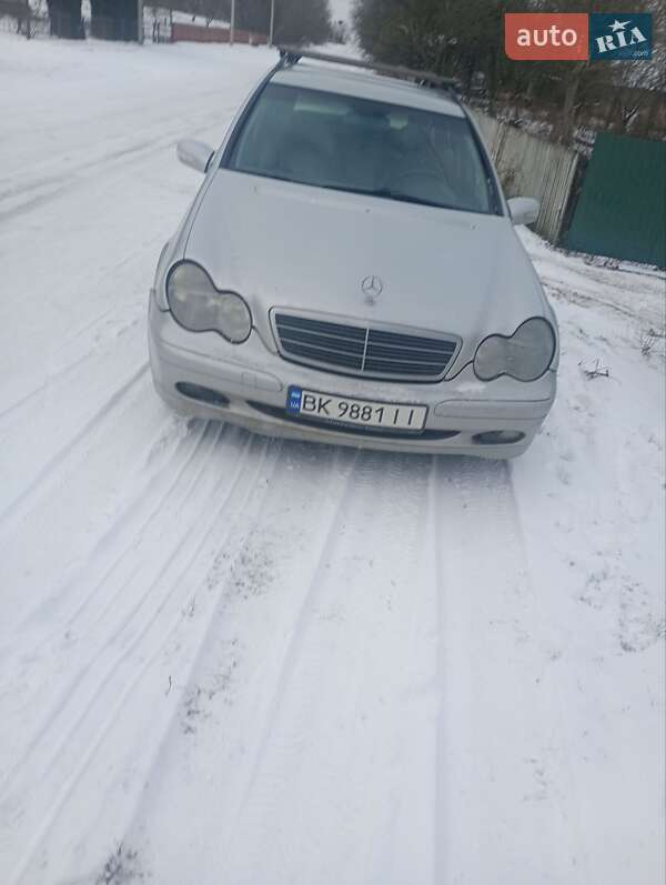 Mercedes-Benz C-Class 2002 Mercedes-Benz C-Class 2002