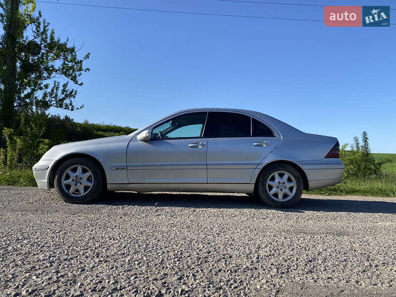 Седан Mercedes-Benz C-Class 2001 в Бару