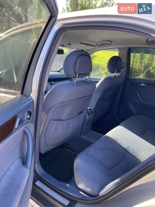 Седан Mercedes-Benz C-Class 2001 в Бару