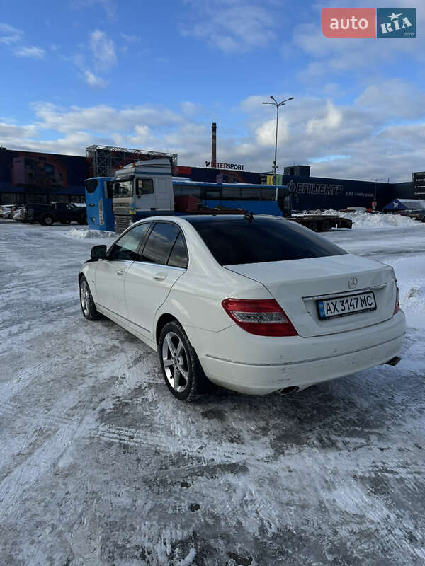 Mercedes-Benz C-Class 2008
