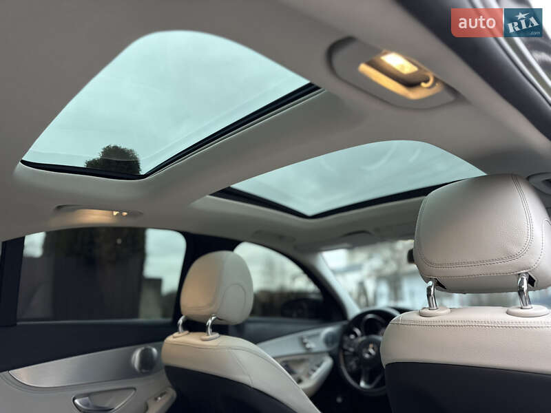 Седан Mercedes-Benz C-Class 2016 в Львове