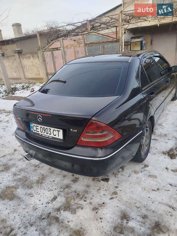 Седан Mercedes-Benz C-Class 2001 в Чернівцях