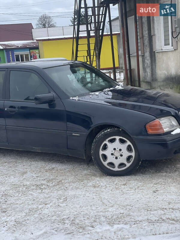 Седан Mercedes-Benz C-Class 1995 в Белогорье фото 2 Седан Mercedes-Benz C-Class 1995 в Белогорье