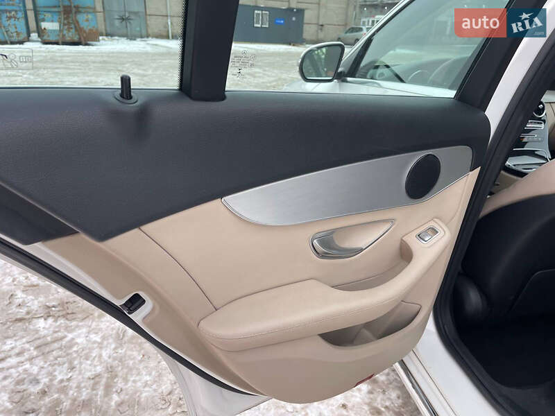 Седан Mercedes-Benz C-Class 2016 в Киеве