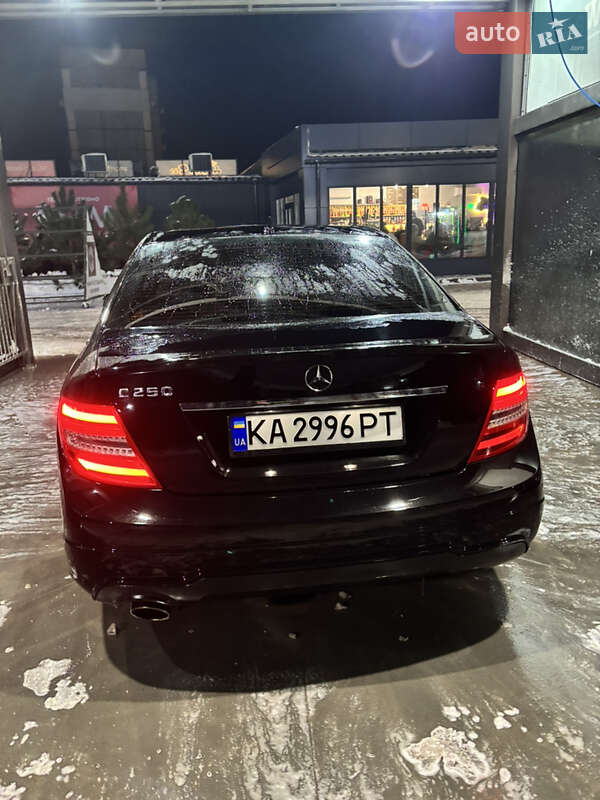 Седан Mercedes-Benz C-Class 2014 в Яготині