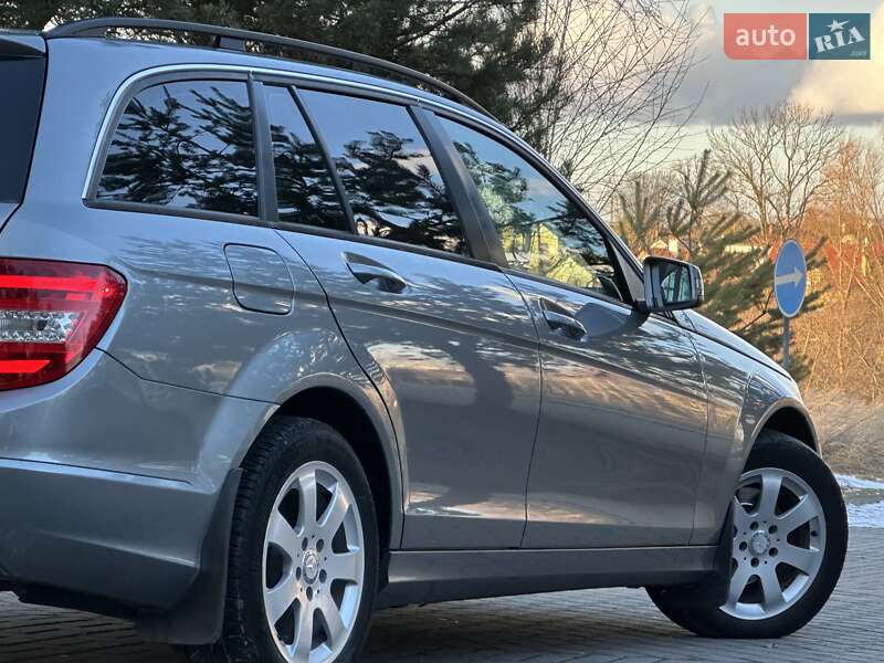 Универсал Mercedes-Benz C-Class 2013 в Дрогобыче