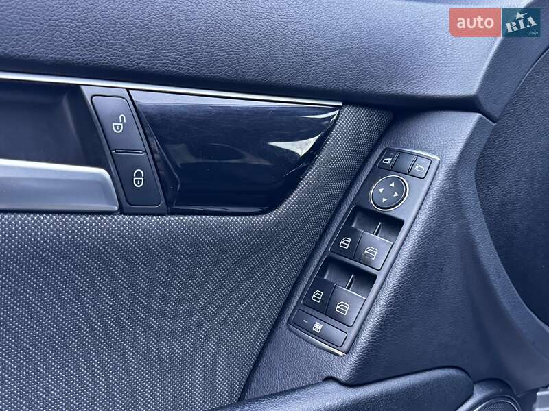 Универсал Mercedes-Benz C-Class 2013 в Дрогобыче