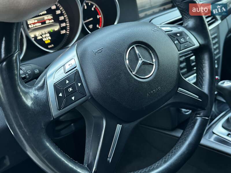 Универсал Mercedes-Benz C-Class 2013 в Дрогобыче