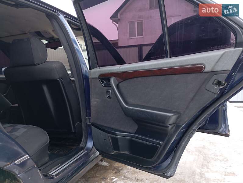 Седан Mercedes-Benz C-Class 1995 в Хмельницком