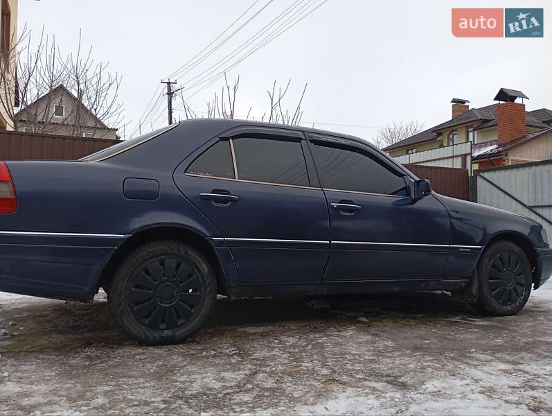 Седан Mercedes-Benz C-Class 1995 в Хмельницком