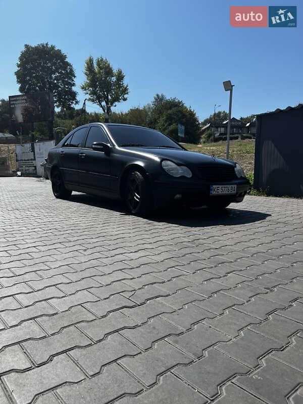 Седан Mercedes-Benz C-Class 2002 в Доброполье