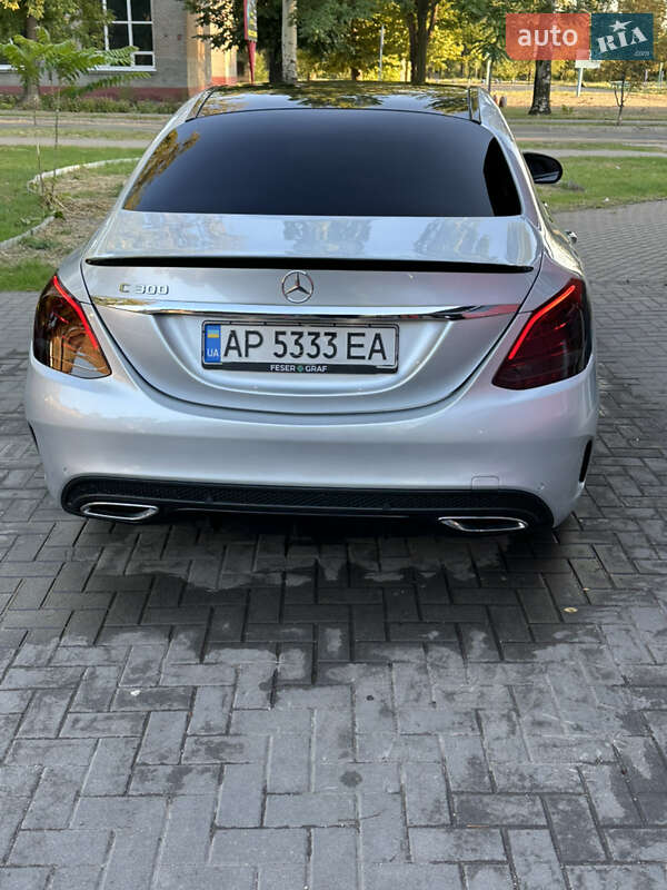 Седан Mercedes-Benz C-Class 2015 в Запорожье