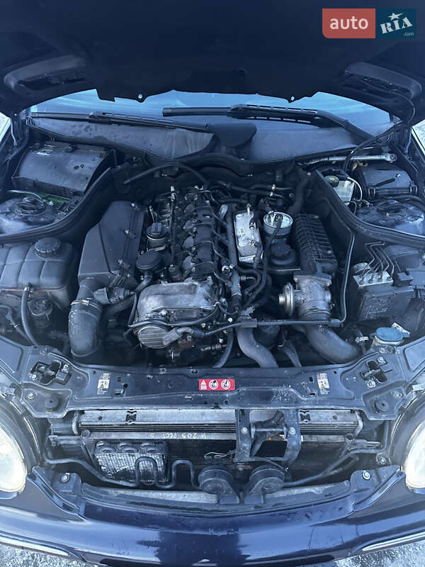 Универсал Mercedes-Benz C-Class 2004 в Дубно