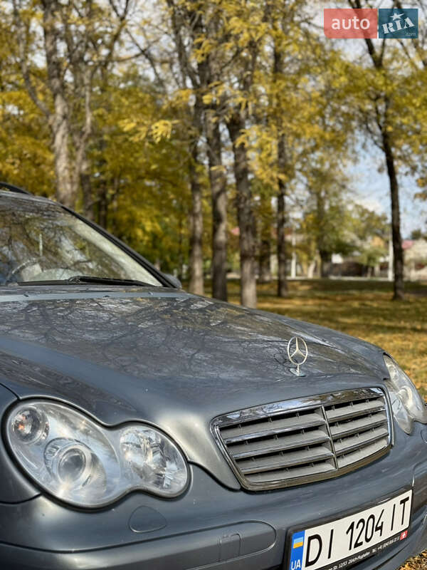 Универсал Mercedes-Benz C-Class 2004 в Измаиле
