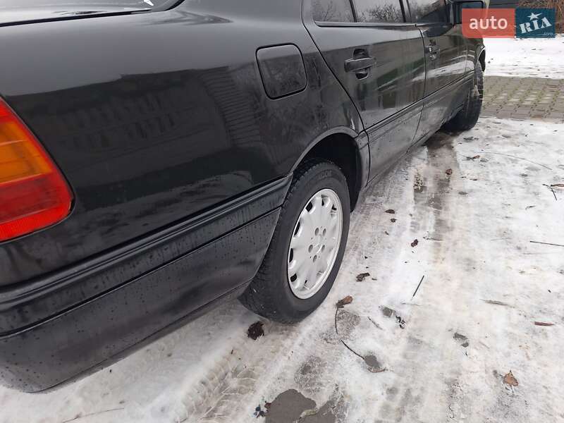 Седан Mercedes-Benz C-Class 1994 в Черновцах фото 14 Седан Mercedes-Benz C-Class 1994 в Черновцах