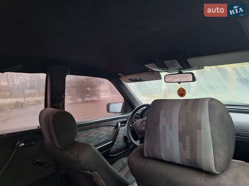 Седан Mercedes-Benz C-Class 1994 в Черновцах фото 29 Седан Mercedes-Benz C-Class 1994 в Черновцах