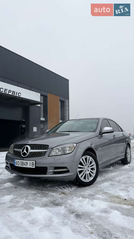 Седан Mercedes-Benz C-Class 2007 в Иршаве