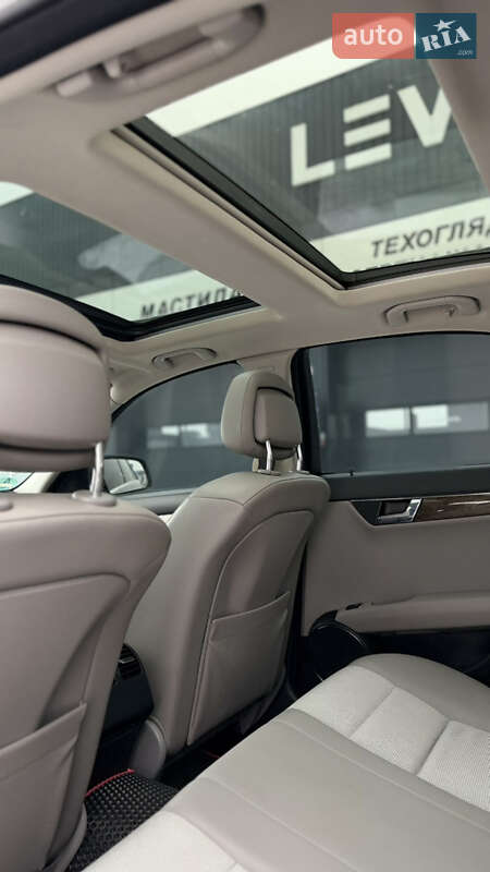 Седан Mercedes-Benz C-Class 2007 в Иршаве