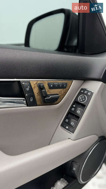 Седан Mercedes-Benz C-Class 2007 в Иршаве