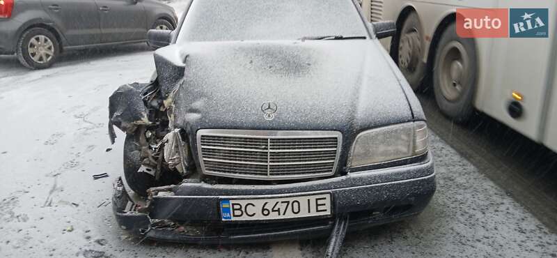 Седан Mercedes-Benz C-Class 1996 в Львове фото 3 Седан Mercedes-Benz C-Class 1996 в Львове