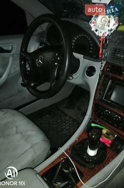 Седан Mercedes-Benz C-Class 2002 в Дрогобичі