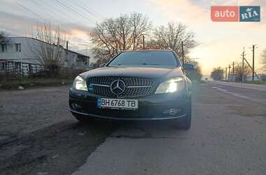 Універсал Mercedes-Benz C-Class 2010 в Одесі