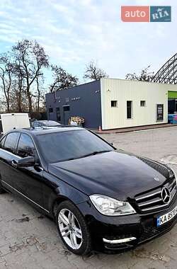 Седан Mercedes-Benz C-Class 2013 в Днепре