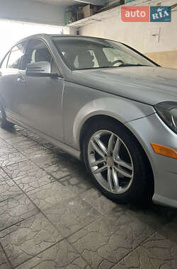 Седан Mercedes-Benz C-Class 2013 в Тернополі