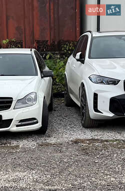 Седан Mercedes-Benz C-Class 2011 в Калиновке