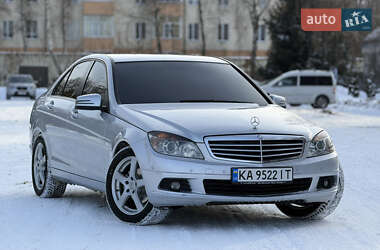 Седан Mercedes-Benz C-Class 2010 в Звягеле